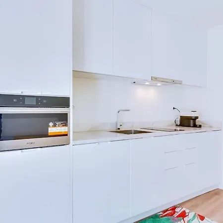 Graceful 202 Apartment *